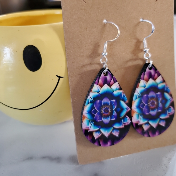 Flower Burst Teardrop Earrings - Picture 5 of 5